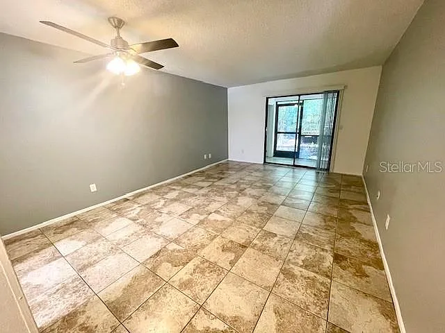 2 bed, 1.5 bath, 900 sqft, $1,625 — Photo 4