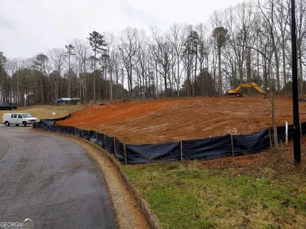 130 Constance Dr, Locust Grove, GA 30248