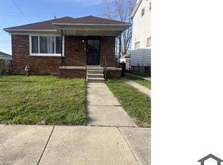 969 E Brentwood St, Highland Park, MI 48203