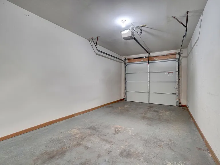 2907 Odin Pl — Photo 32