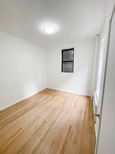 200 W 84th St #2D Photo 1 200 W 84th St #2D Photo 1