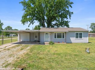 304 E 8th St, South Coffeyville, OK 74072