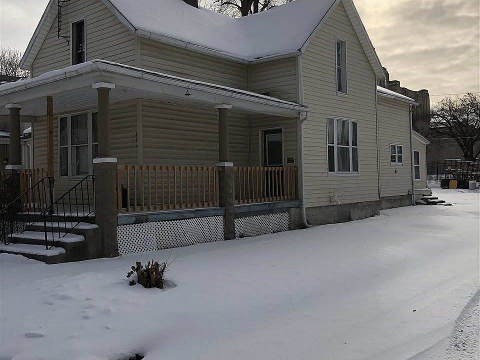 2nd image of 602 Wagner St