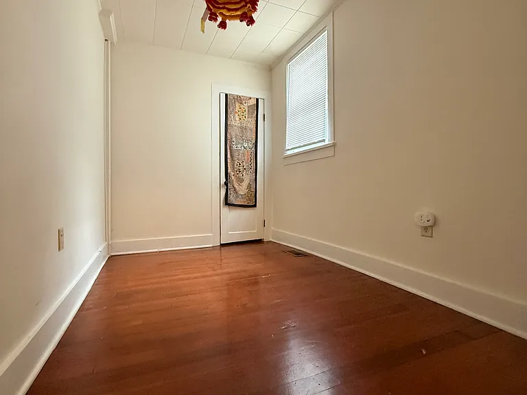 322 W Seneca St #1 — Photo 9