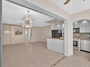 2000 Diana Dr APT 207, Hallandale, FL 33009