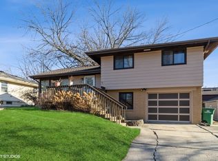 7316 Monroe Ct, Urbandale, IA 50322