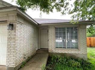 2301 S Bagdad Rd #B, Leander, TX 78641