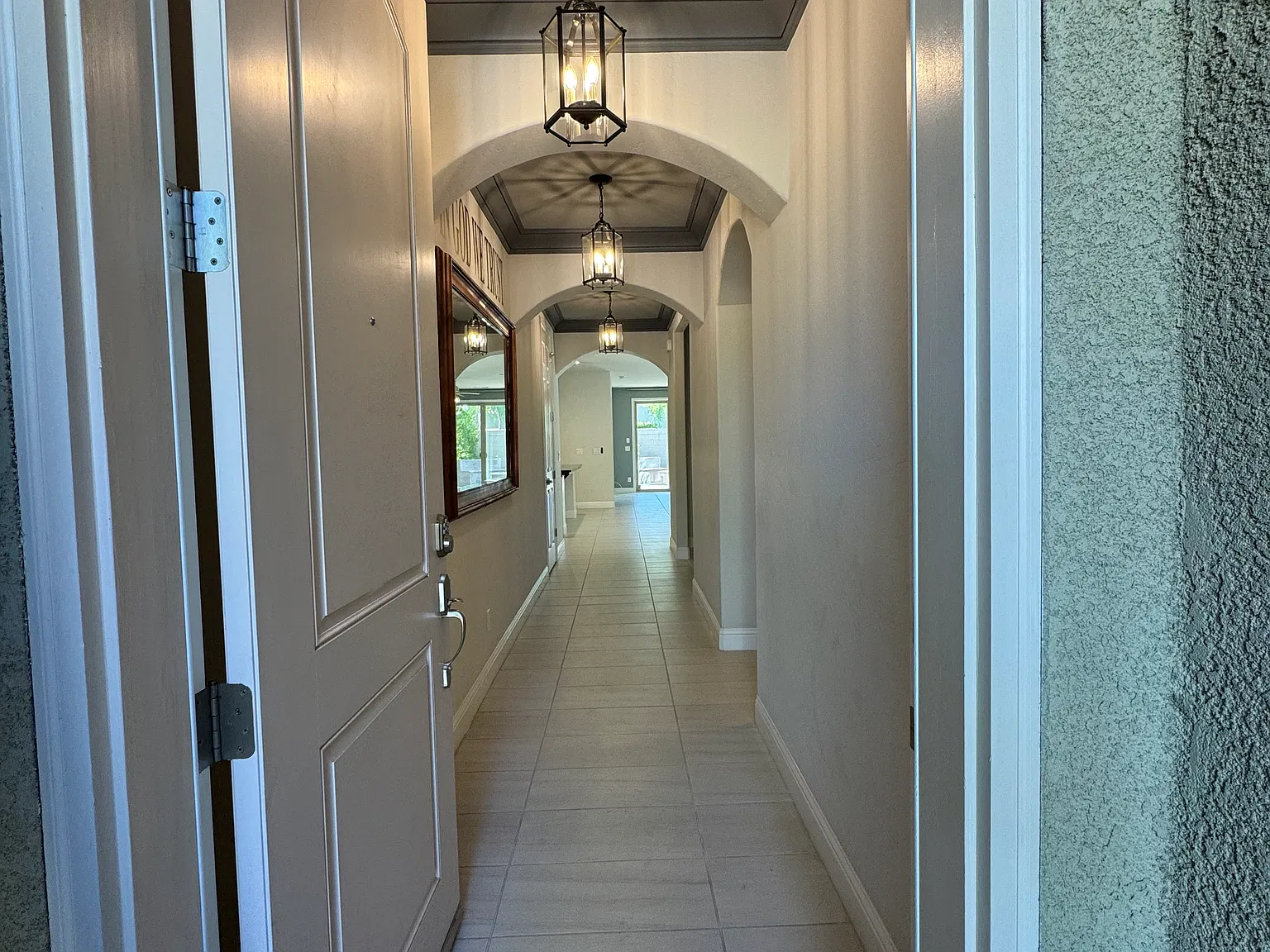 1865 E Bella Rosa Ave — Photo 2