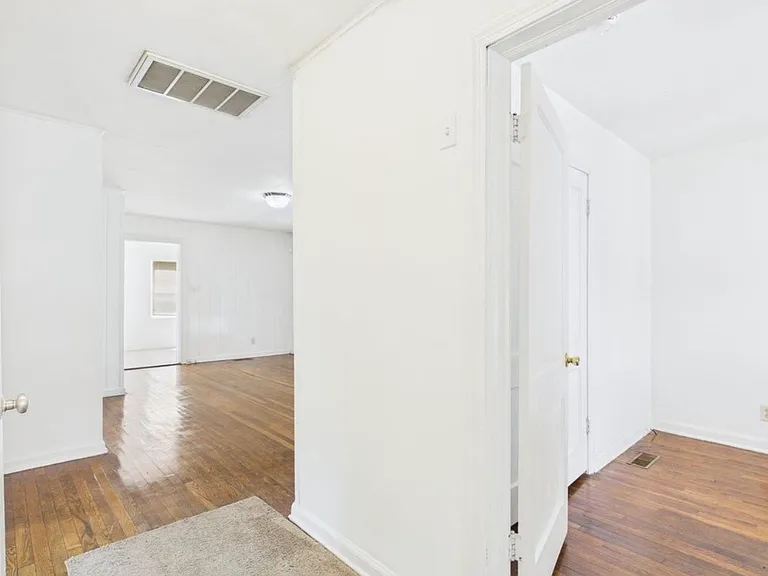 624 Fayette Ave — Photo 3