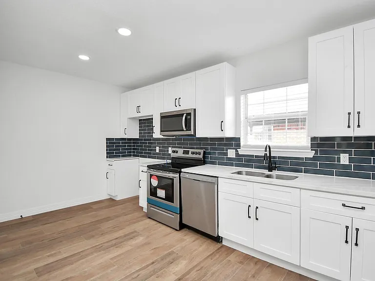 2812 Truxillo St #B — Photo 14