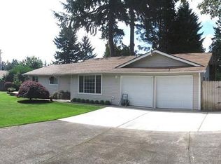 975 NE 12th Pl, Canby, OR 97013