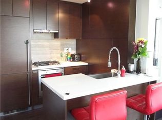 535 Smithe St #1103, Vancouver, BC V6B0H2
