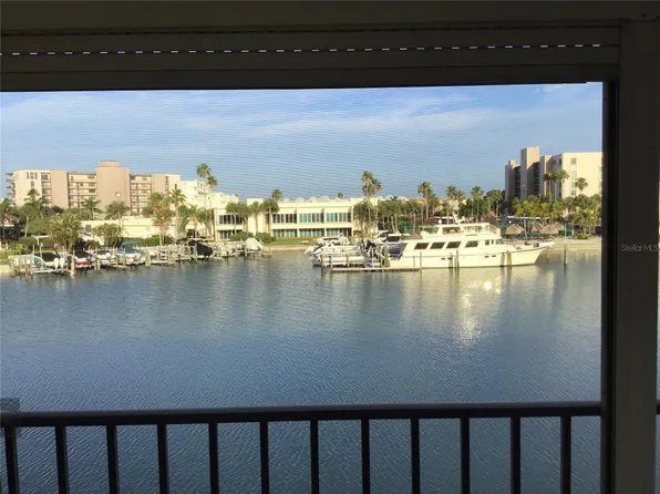 7420 Bay Island Dr S APT 374, South Pasadena, FL 33707