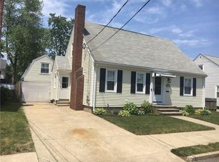 225 Benjamin St, Pawtucket, RI 02861