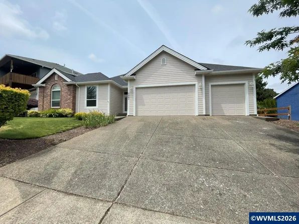 2067 Alex Ave SE, Salem, OR 97302
