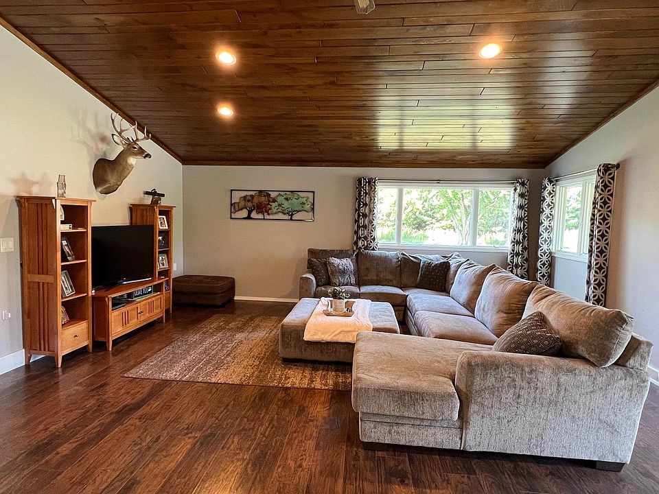 2210 County Line Rd, Hobart, WI 54115 MLS 50279294 Zillow