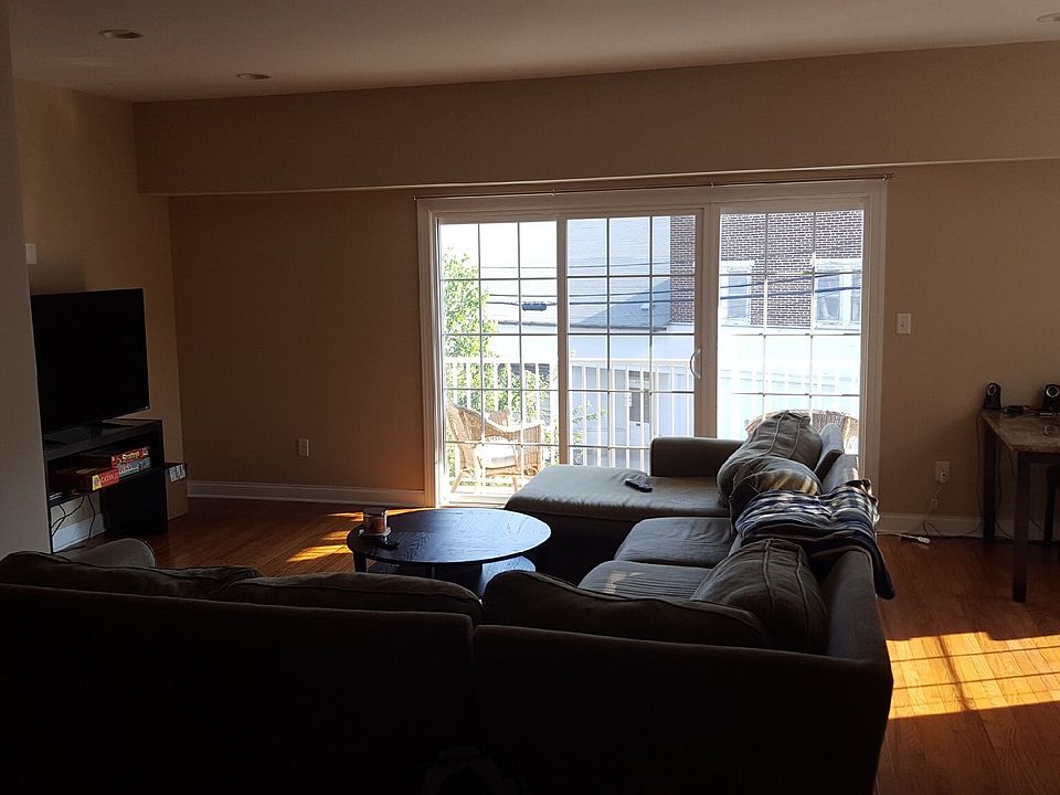2nd image of 120 Justin Dr