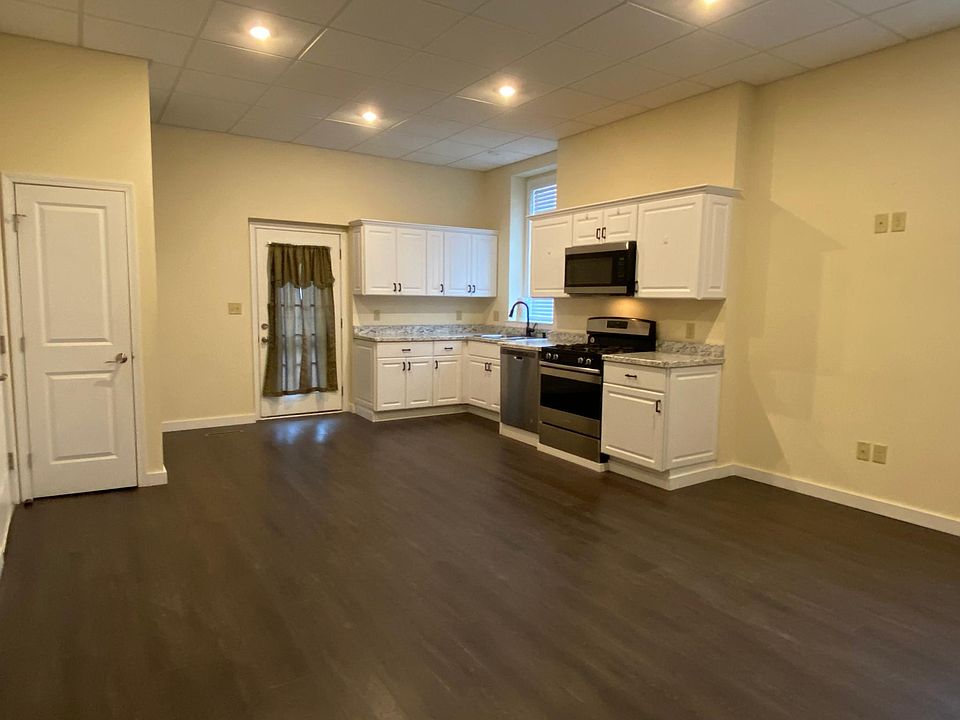 1st image of 12 Prospect St #1