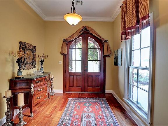 3rd image of 5935 Camellia Way