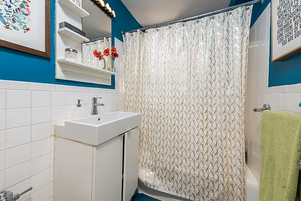 Sold by Keller Williams Realty NYC Group | media 26