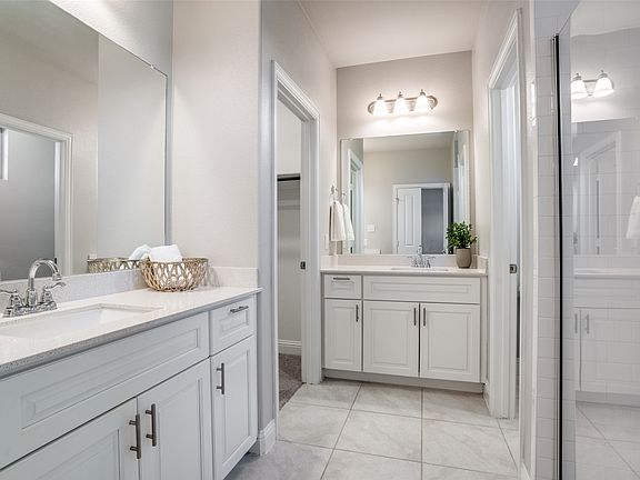 4th image of 6218 Rilla St