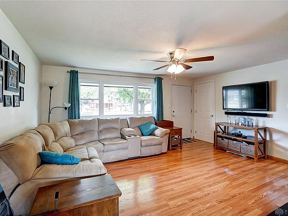 2nd image of 294 Ironwood Dr
