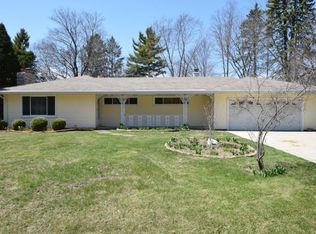 7607 N 50th St, Brown Deer, WI 53223