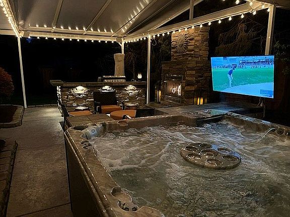 Golf from the Hot T*ub