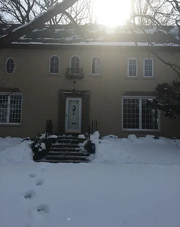 10701 S Seeley Ave photo 1