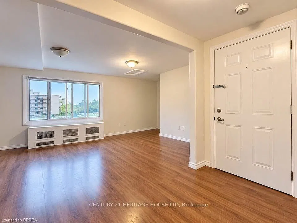 2 bed, $1,650 — Photo 3