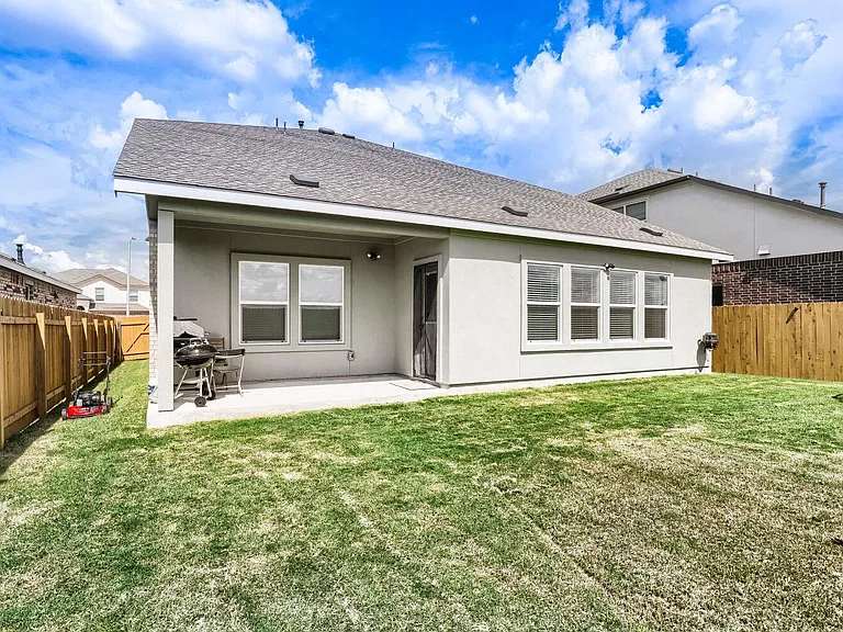 1337 Aquilla Dr — Photo 27