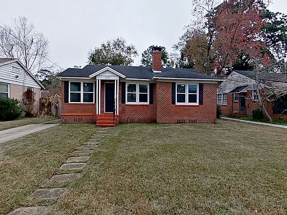 2nd image of 2151 Traymore Rd