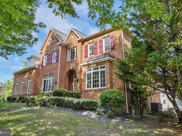 2615 Galeshead Dr, Upper Marlboro, MD 20774