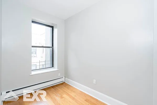 Rented by EXR | media 23