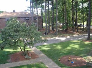 1 Brook Rd APT 8, Salem, NH 03079