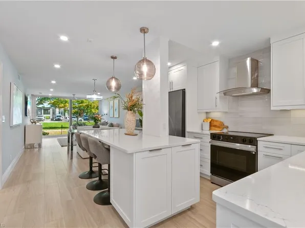 658 Broad AVE S #J658, NAPLES, FL 34102