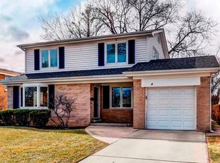 924 S Waiola Ave, La Grange, IL 60525