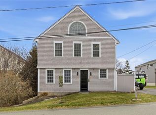 72 Seascape Ave, Middletown, RI 02842
