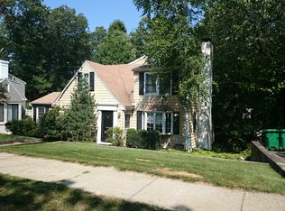 33 Nickerson Rd, Newton, MA 02467