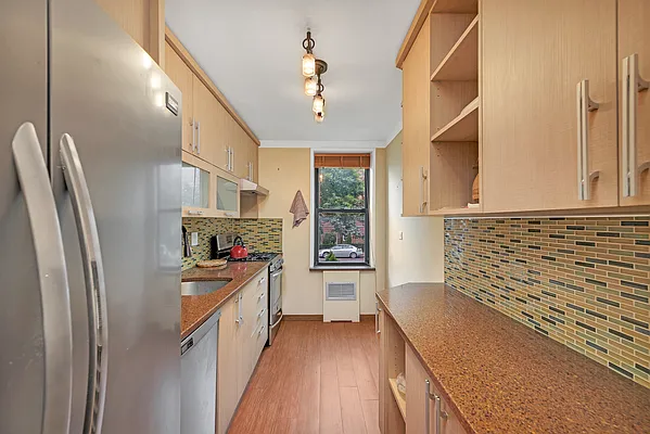 Sold by Ilite Realty Inc | media 25