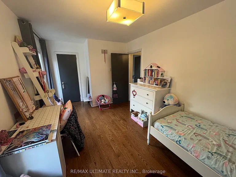 10 Noel Ave — Photo 18
