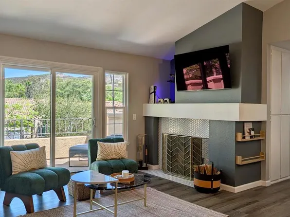 11336 Camino Playa Cancun Unit 8, San Diego, CA 92124