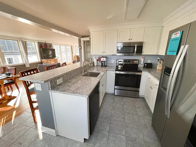 32 Reserve St #1 — Photo 4