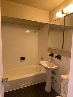 Rented by Bahar Management | media 24