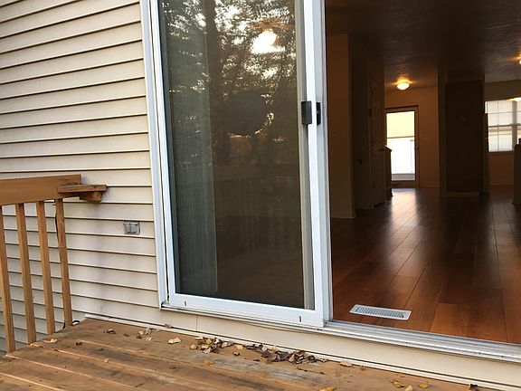 4th image of 1050 Ada Place Dr SE