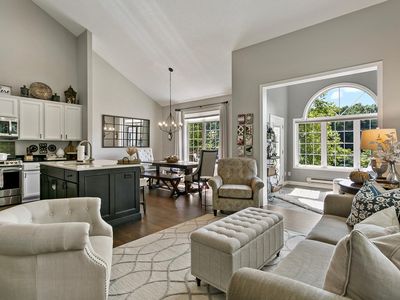 1949 Andrew Ct, Chanhassen, MN, 55317