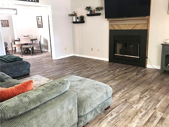 5th image of 112 Sutherland Dr