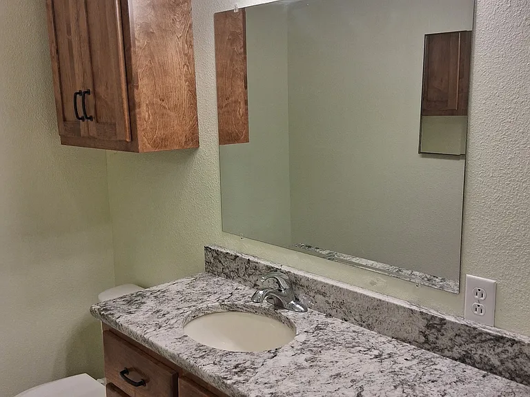815 S Greenwood Dr — Photo 10