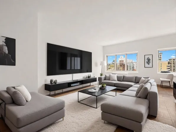 20 East 9th Street image 1 of 23