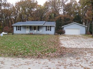 1477 S Wolf Lake Rd, Muskegon, MI 49442
